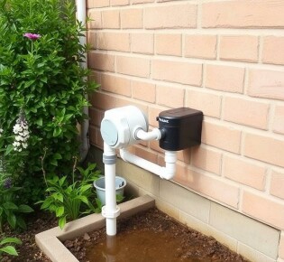 Как правильно смонтировать наружный водопровод и канализацию: практическое руководство